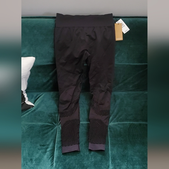 Alala Activewear Leggings - Picture 2 of 6